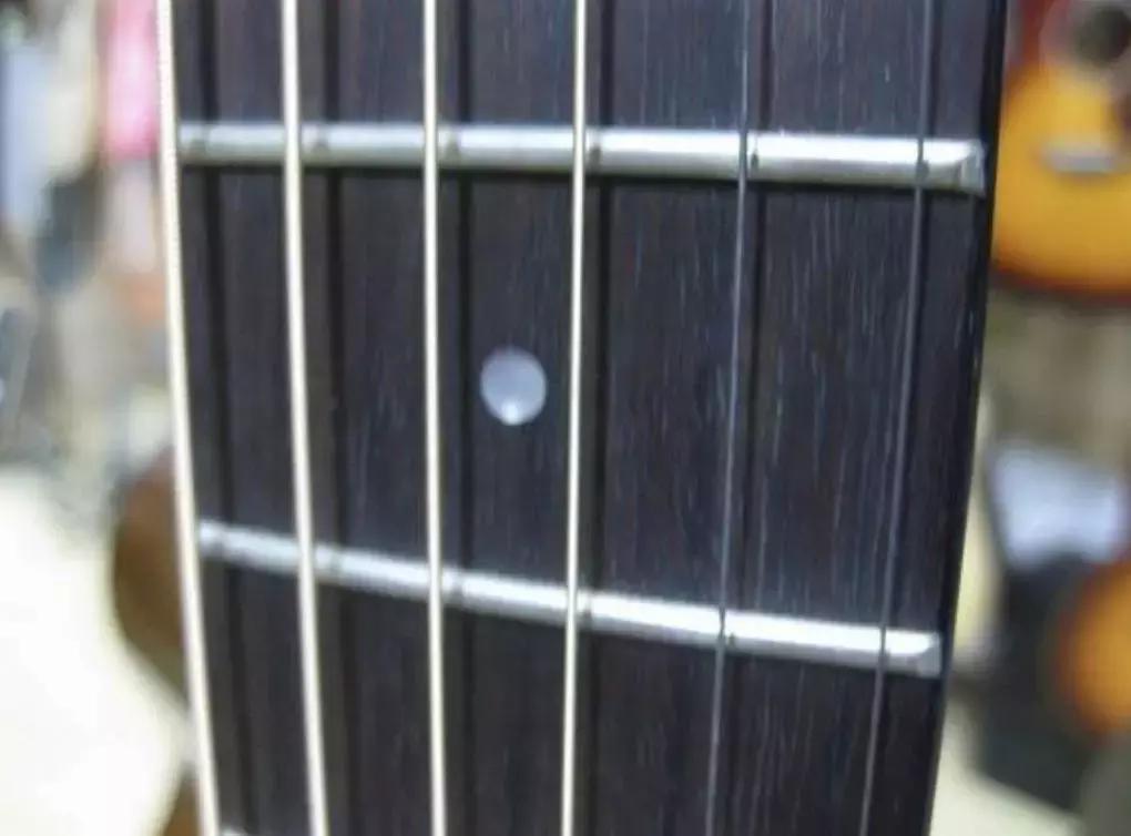 如何挑选木吉他,如何区分实木吉他