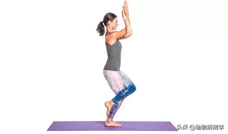 让腿部柔软的瑜伽,瑜伽瘦臀部和大腿视频教程