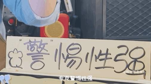 猫头鹰怎么摸眼睛,猫头鹰怎样抓蛇的视频