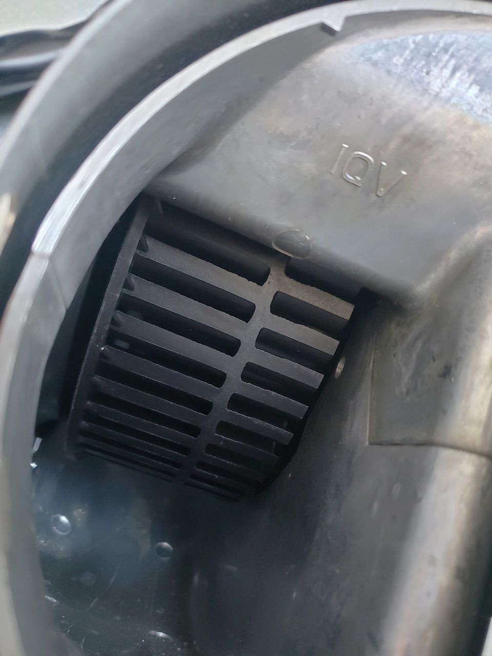 抽油烟机可以抽出屋内湿气吗,抽油烟机能过滤油烟吗