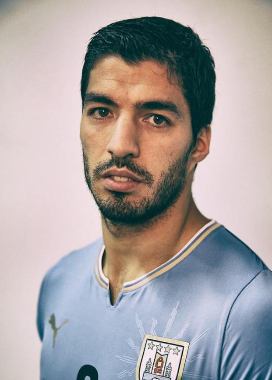 用数据说话苏亚雷斯巅峰到底有多强?第二个上帝之手