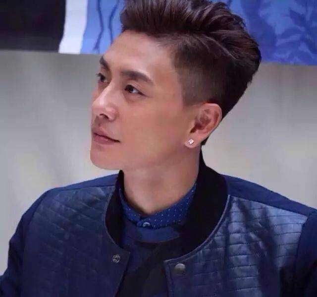 黄宗泽与内地富豪单亲妈妈相恋,与黄宗泽恋爱八年转身嫁富豪