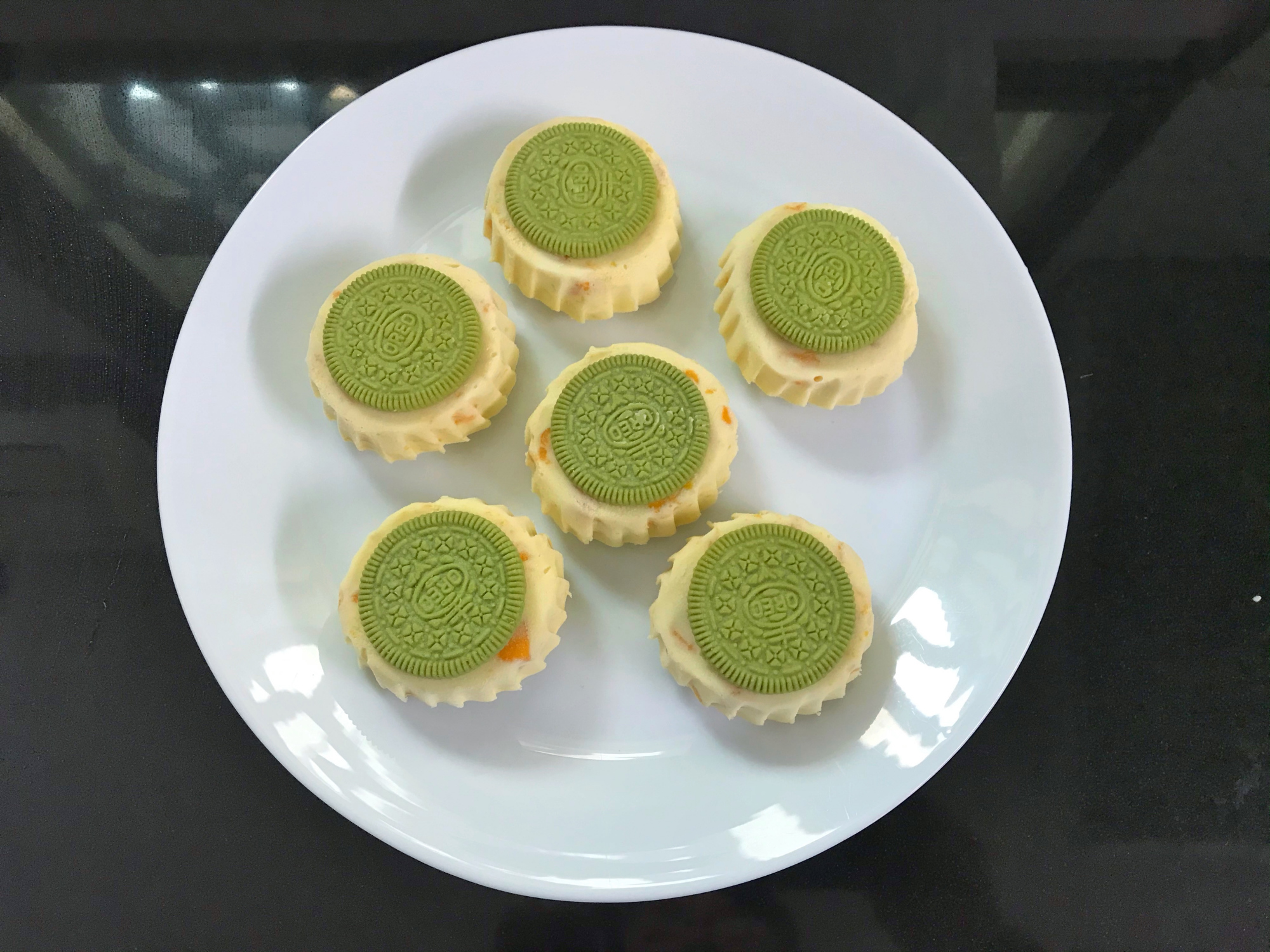 冰淇淋三明治怎么做,有冰箱就能做的冰淇淋