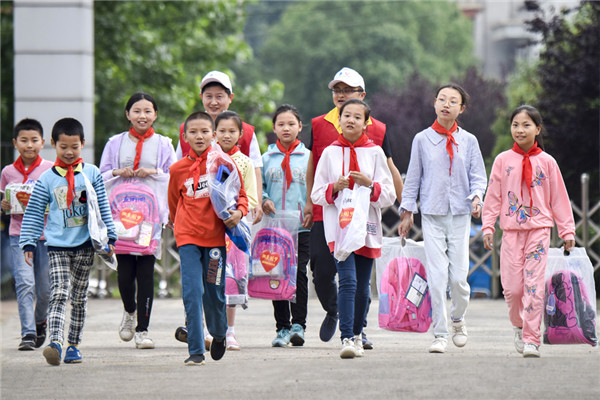 供电公司光明驿站,电力希望小学新正路