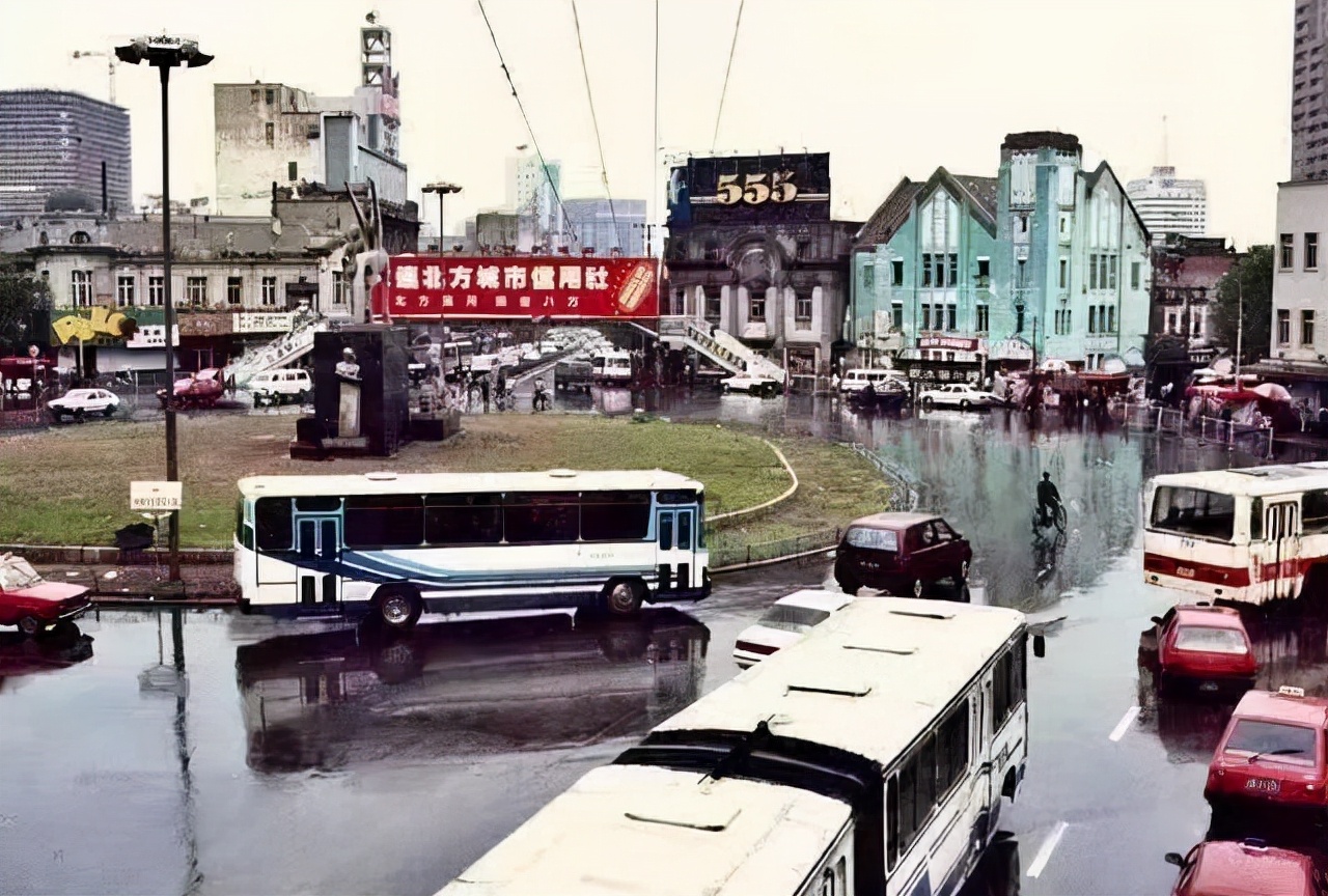 申通创始人去世，高管们自立门户，妻子陈小英出招改变中国快递业