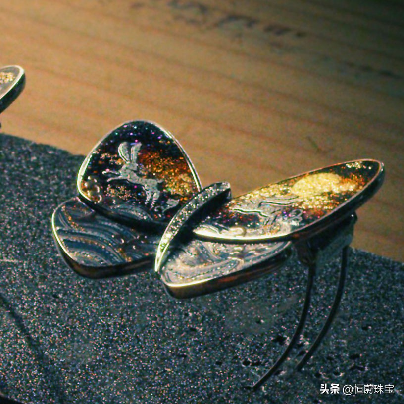 梵克雅宝蝴蝶胸针,梵克雅宝的历史著名胸针设计