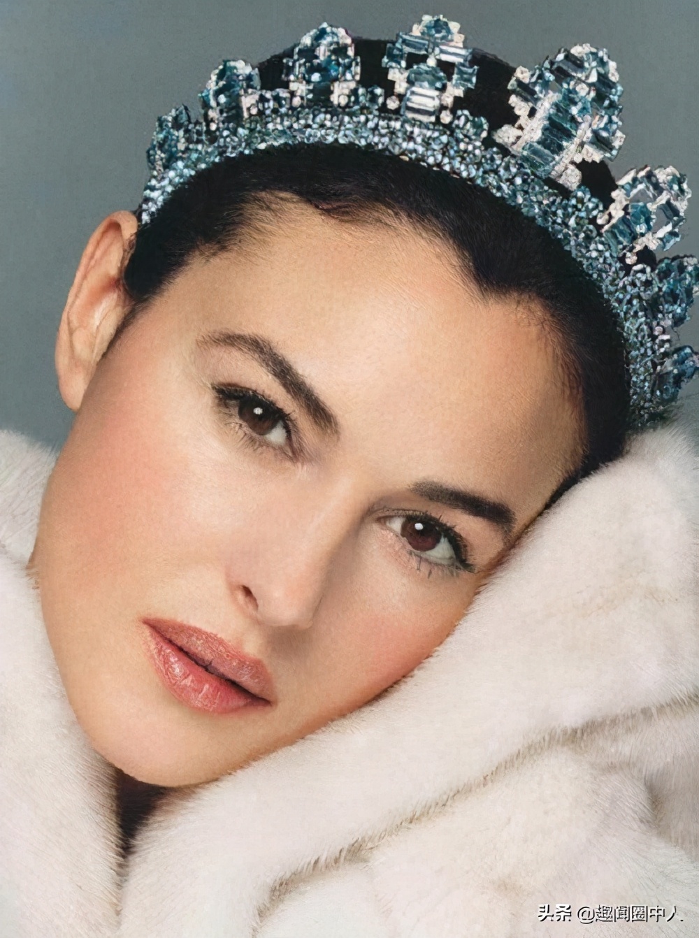 黄金镶嵌海蓝宝,王室顶级珍贵珠宝