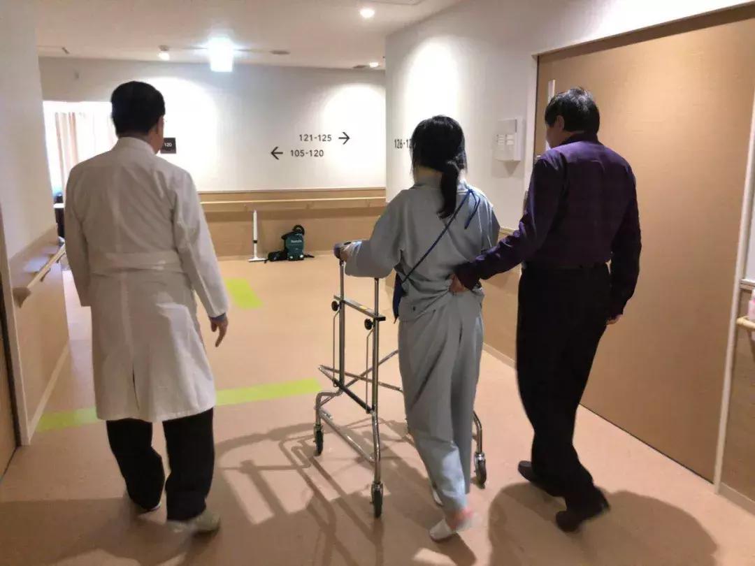 在日本，颈椎椎间盘突出不一定非得做“金属融合术”