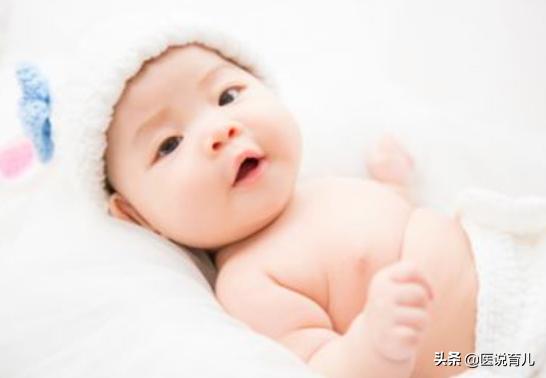 婴儿湿疹是干燥还是潮湿引起,宝宝诱发湿疹的原因及护理方法