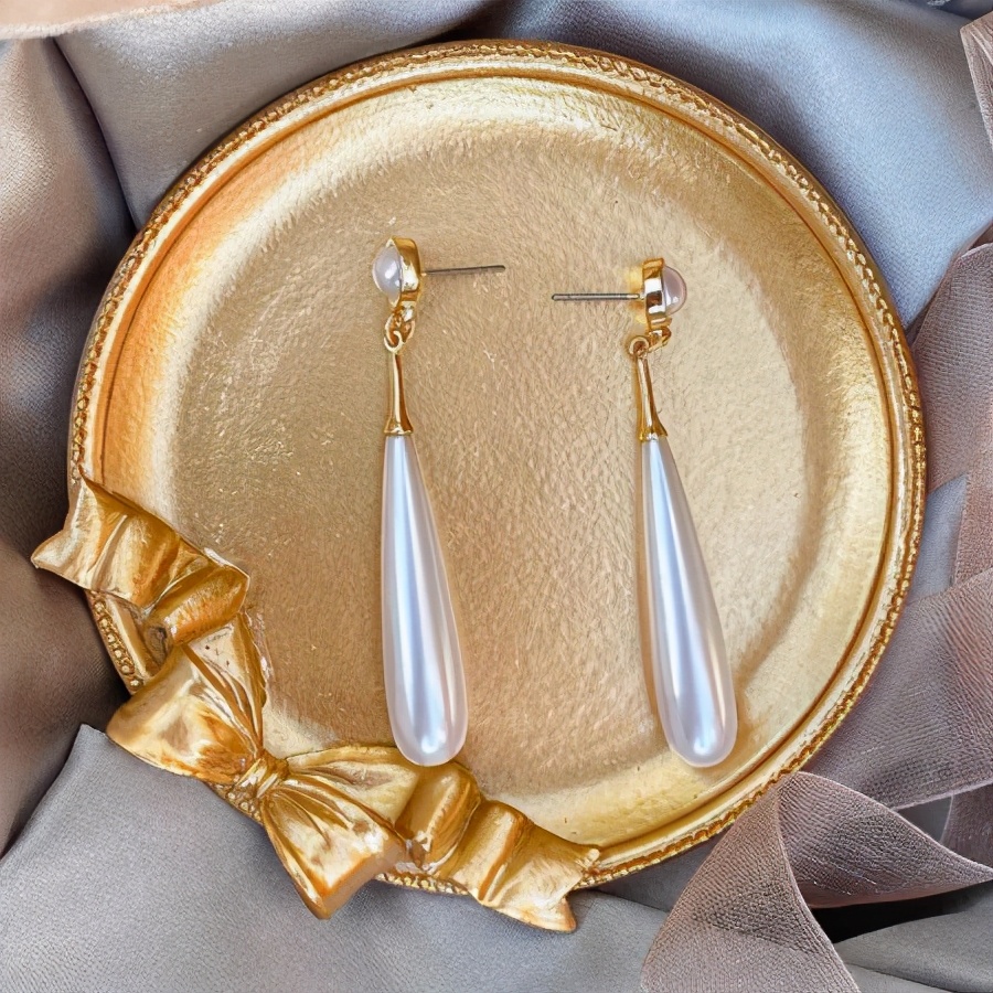 耳环款式图银,优雅耳环必备款式图片大全