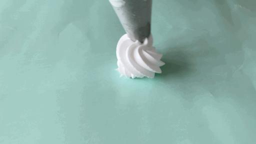 动物奶油裱花基础知识和手法,巧克力蛋糕裱花基础手法