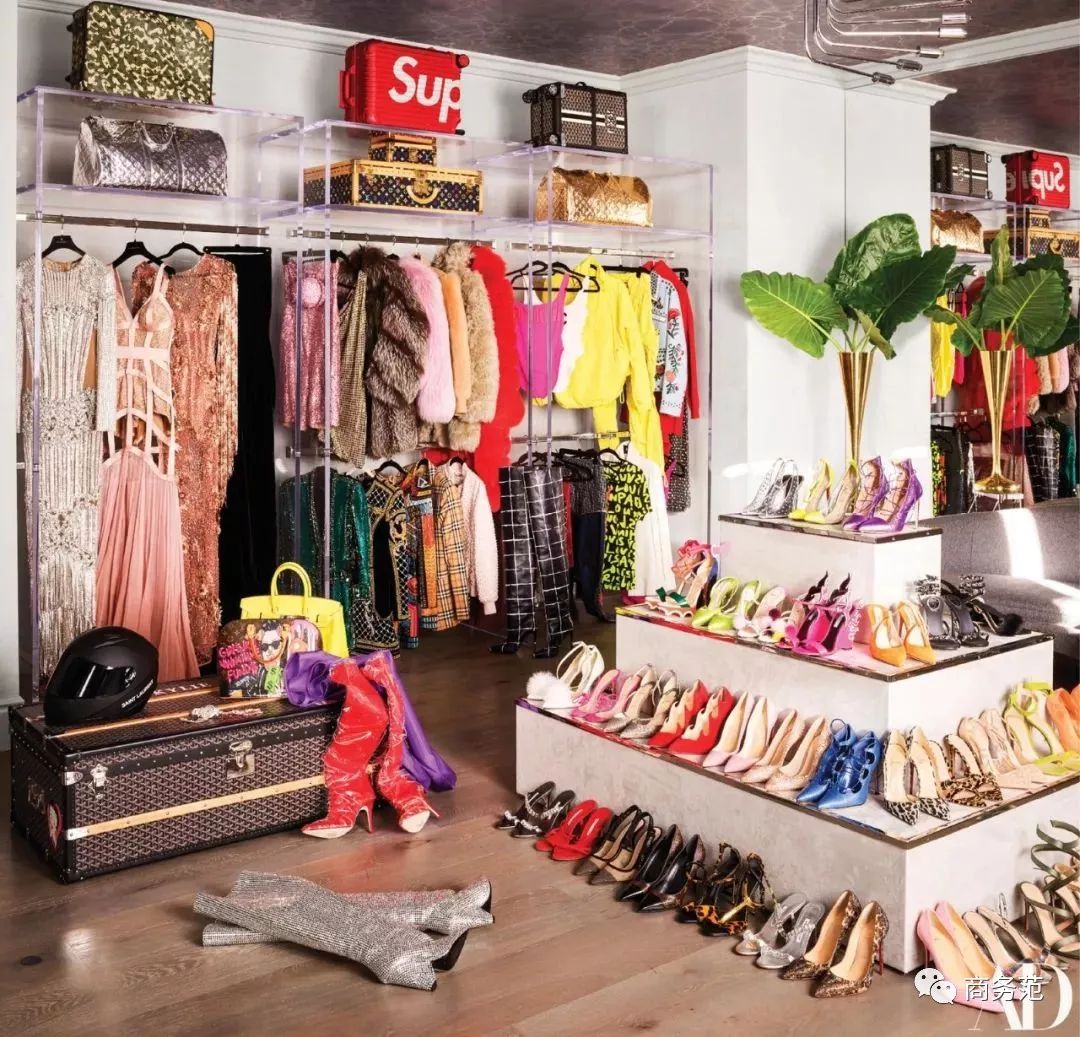 金卡戴珊家族豪宅风格,金卡戴珊豪华豪宅