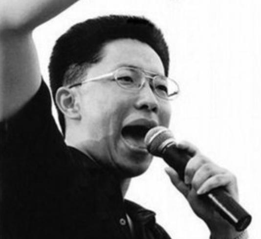 李阳疯狂英语教育的真谛演讲视频,英语教父李阳