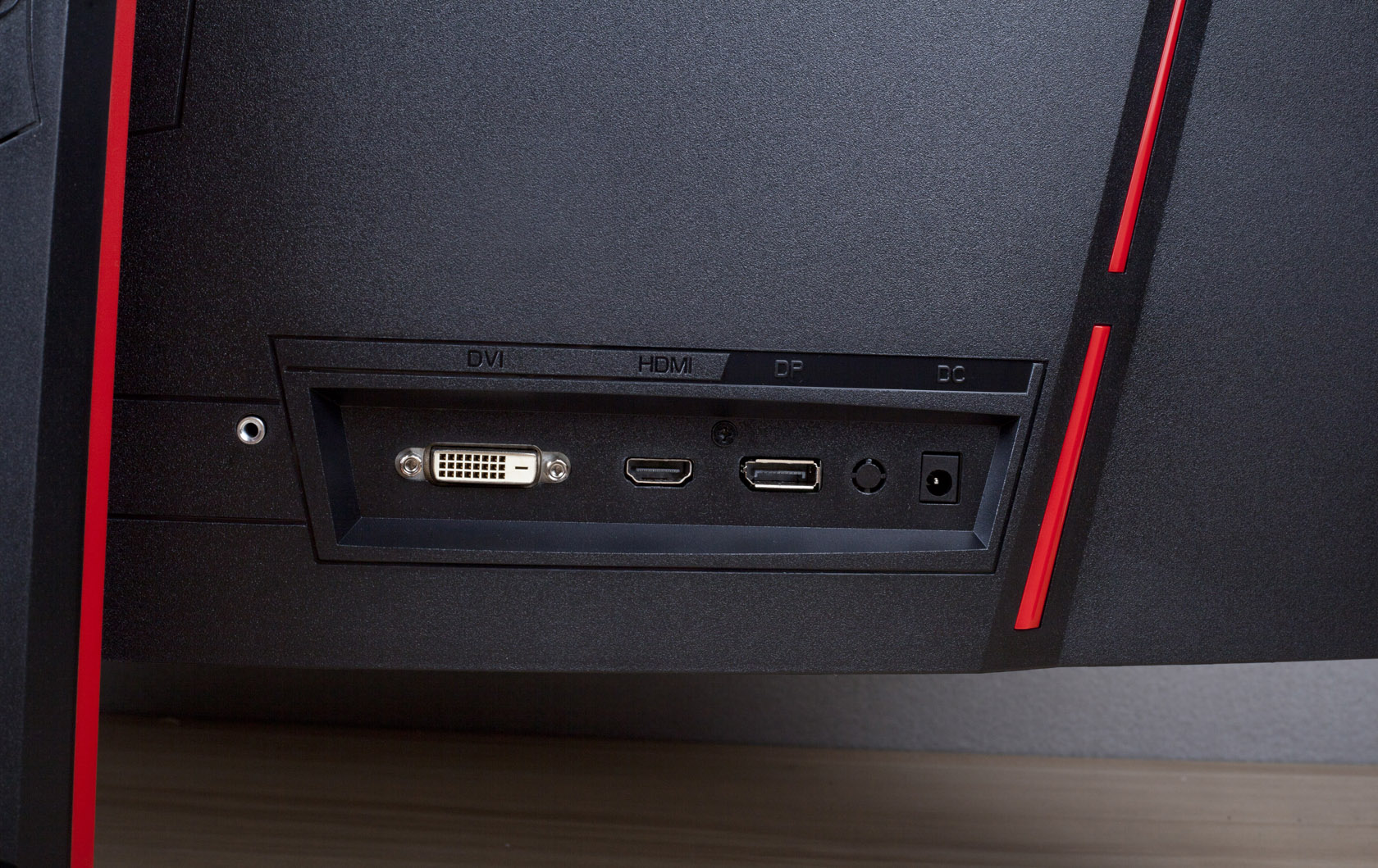 网咖老板推荐，HKCG32Pro到手还行