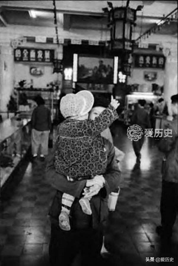 新中国第一家公司,新中国第一百货