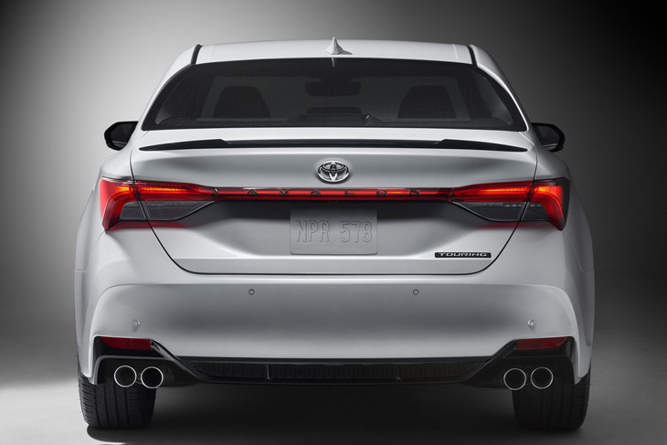 亚洲龙买汽油版好还是买混动好,亚洲龙同等价格买燃油还是混动