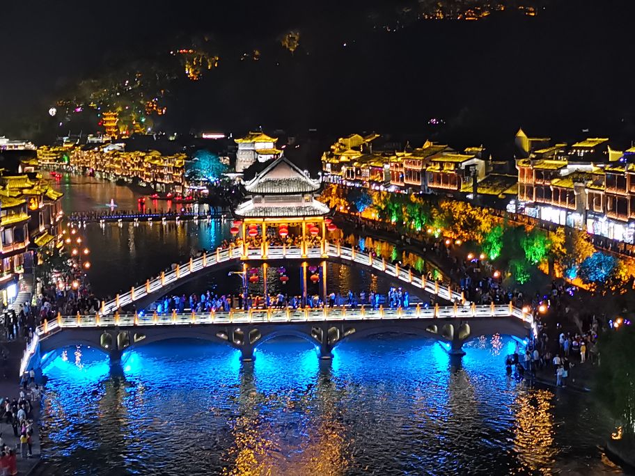 读你千遍不如一见,读你千遍不如见你一面