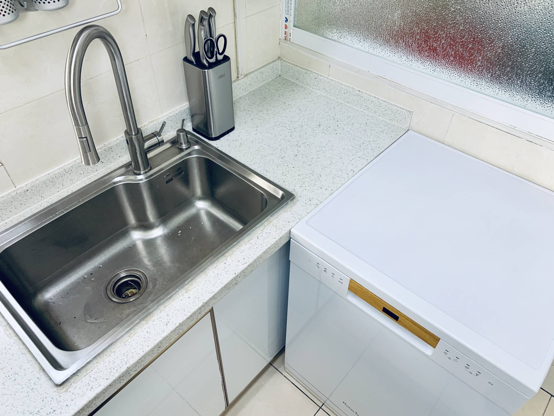 洗碗机尺寸怎么挑选好,洗碗机选购记好这8点