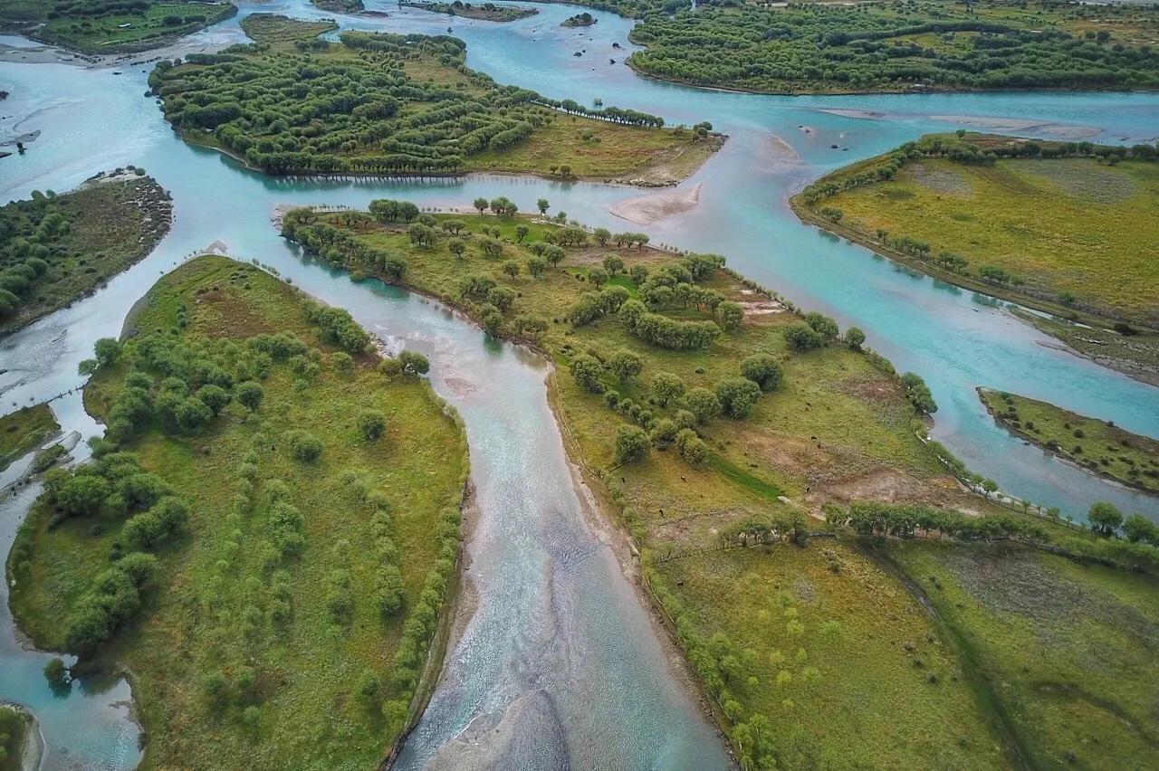 中国唯一不收费的高速公路,中国旅游风景最好的四条高速
