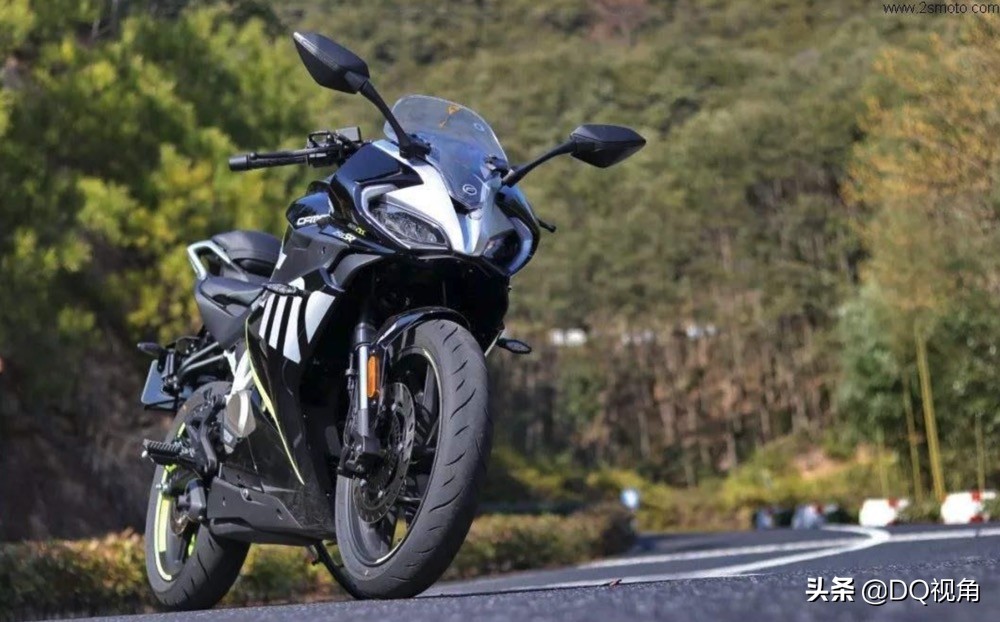 2万左右公认最好摩托车适合男士,1万至2万左右公认最好拉力摩托车