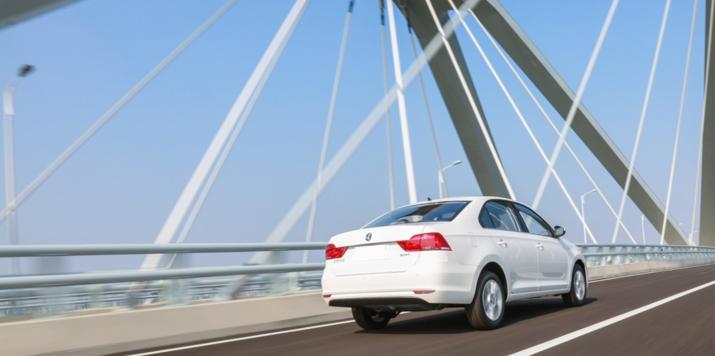 2022款全新桑塔纳最低配试驾,桑塔纳20211.5l手动风尚驾驶体验