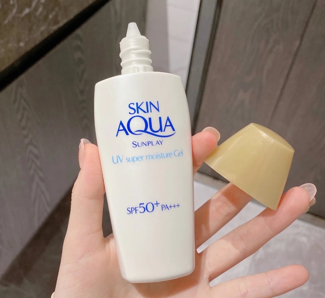 防晒霜中的天花板，安耐晒晒不黑，新碧性价比高，菁纯无负担