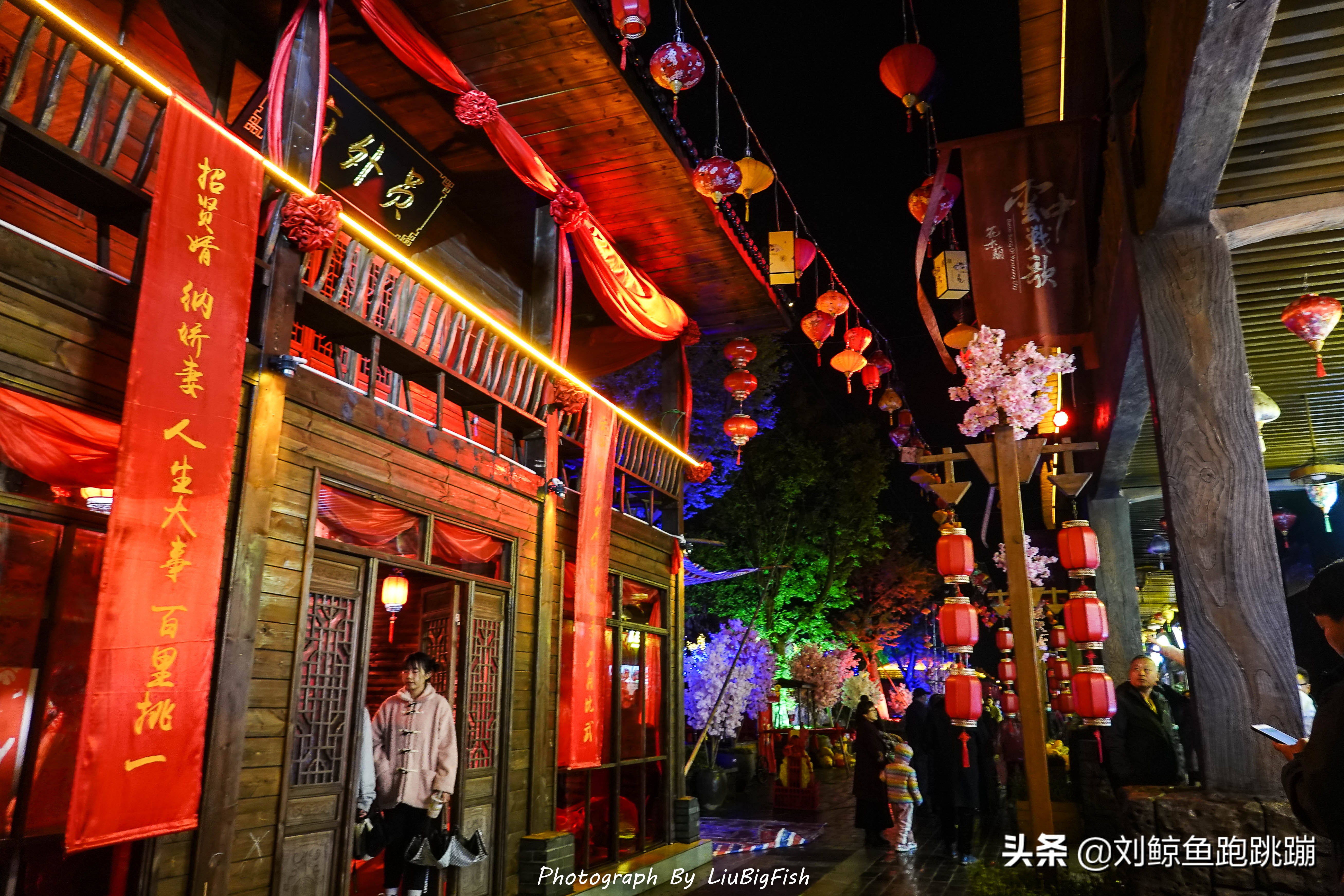 木兰草原马战演出直播,武汉木兰草原狂欢夜视频