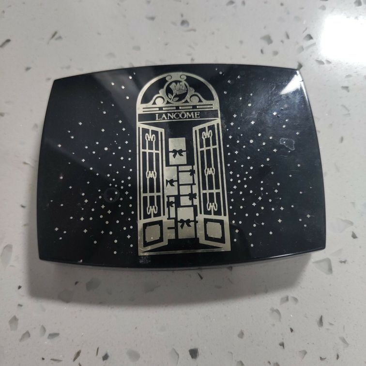 兰蔻眼影盘碎了,兰蔻眼影怎么修复