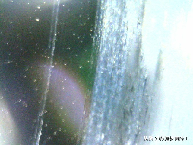 硬盘磁头损坏有划痕数据恢复,硬盘磁头损坏还能恢复数据吗