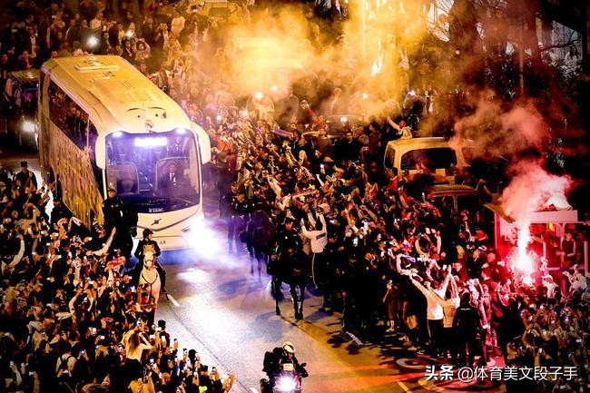 登贝莱玩fifa,登贝莱踢球高光时刻