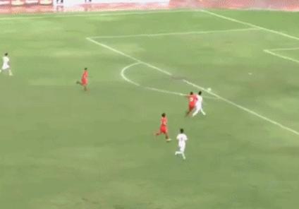 陶强龙在亚洲杯中进了几个球,陶强龙3分钟破门中国晋级8强