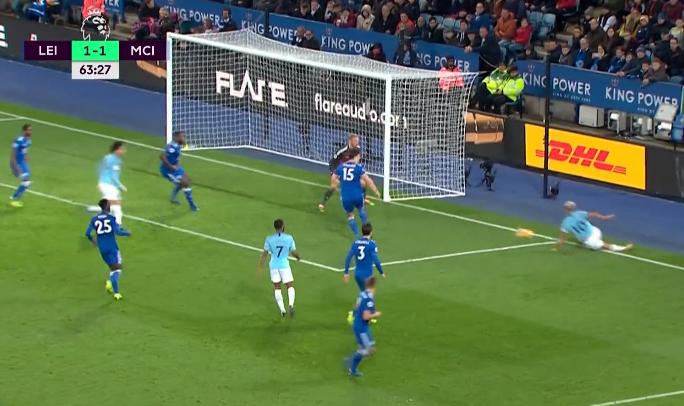 瓜帅王牌，在球队最需要他的时候“消失”，几个镜头告诉你答案