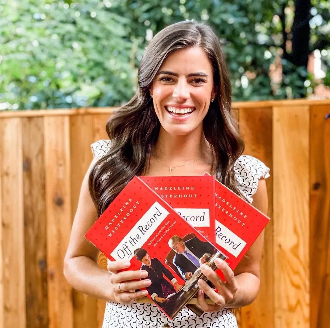 蒂芙尼特朗普伊万卡,蒂芙尼特朗普玛拉梅普尔斯