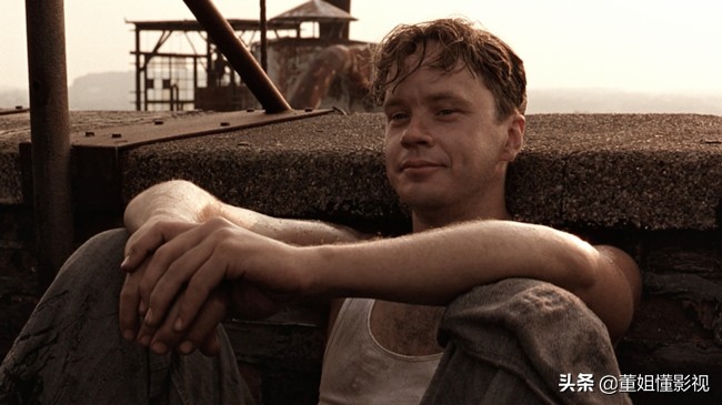 电影肖申克的救赎中救赎有何含义,电影肖申克的救赎为什么经典