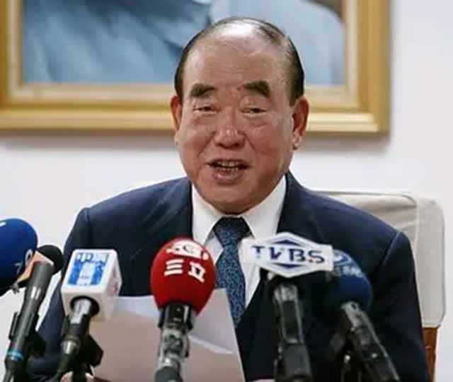 1990年，台军拟攻占*鱼岛钓**，李*辉登**作梗未实施