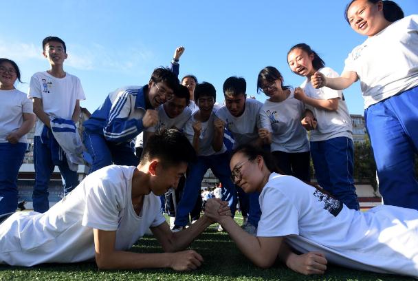 马嘉祺正走在高考的路上,马嘉祺高考闭关纪录片