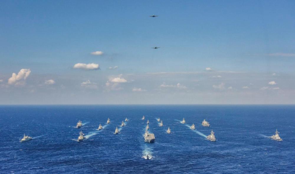 日本海军全部力量,尽遣主力出战