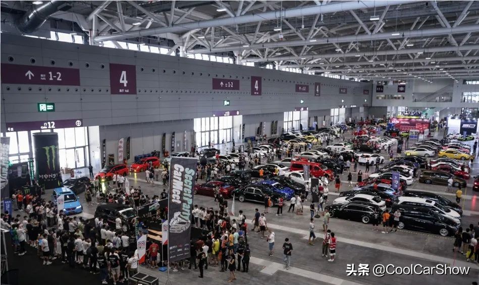 鸟巢体育馆有几个足球场,六个鸟巢