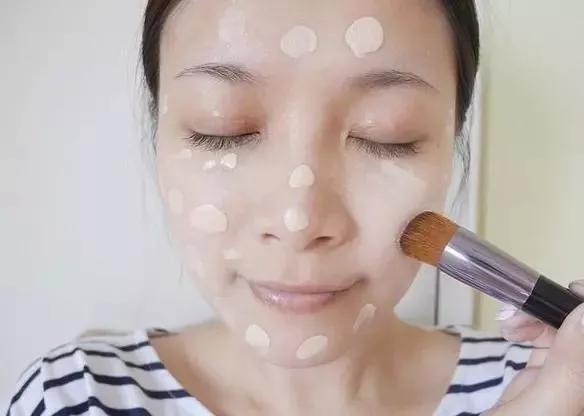 韩系日系哪个化妆品好些,日系化妆品哪里买便宜