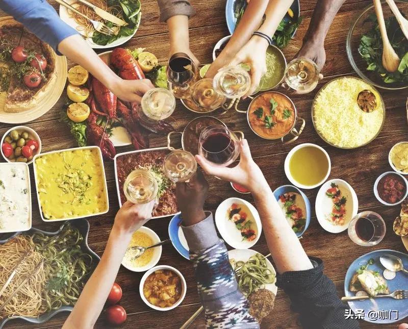 各类茶饮品牌加盟新政策,关于茶饮品牌降低加盟费的问题