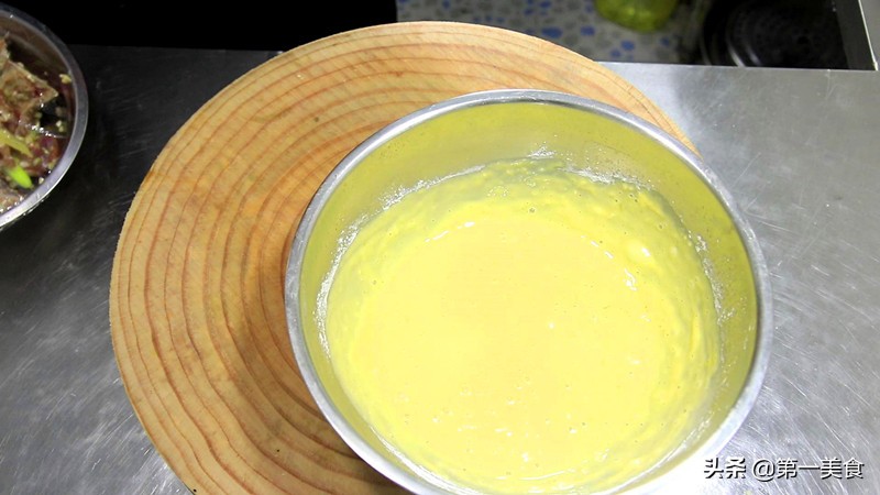 许鼎盛焦香排骨的做法,排骨最火的吃法