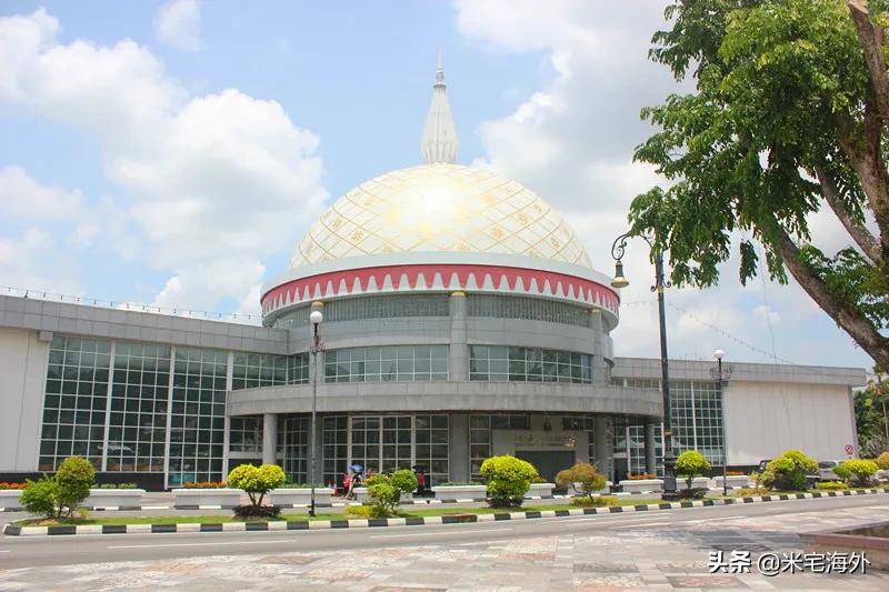 小国寡民，文莱人为什么这么富有？