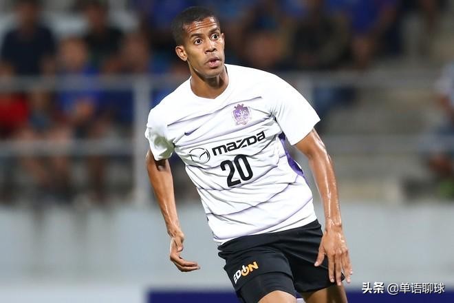 中超苏宁解散球员去哪里了,中超足球苏宁夺冠