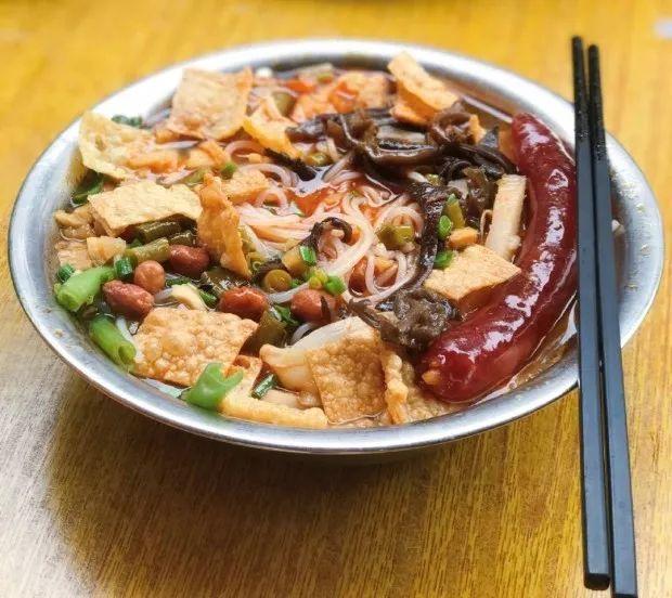 广西柳州螺蛳粉工资,柳州螺蛳粉有多赚钱