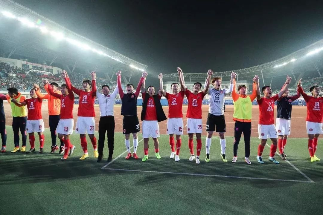 娑呮閲嶇敓澶哄啝,鍥涘窛瓒崇悆姣旇禌2019