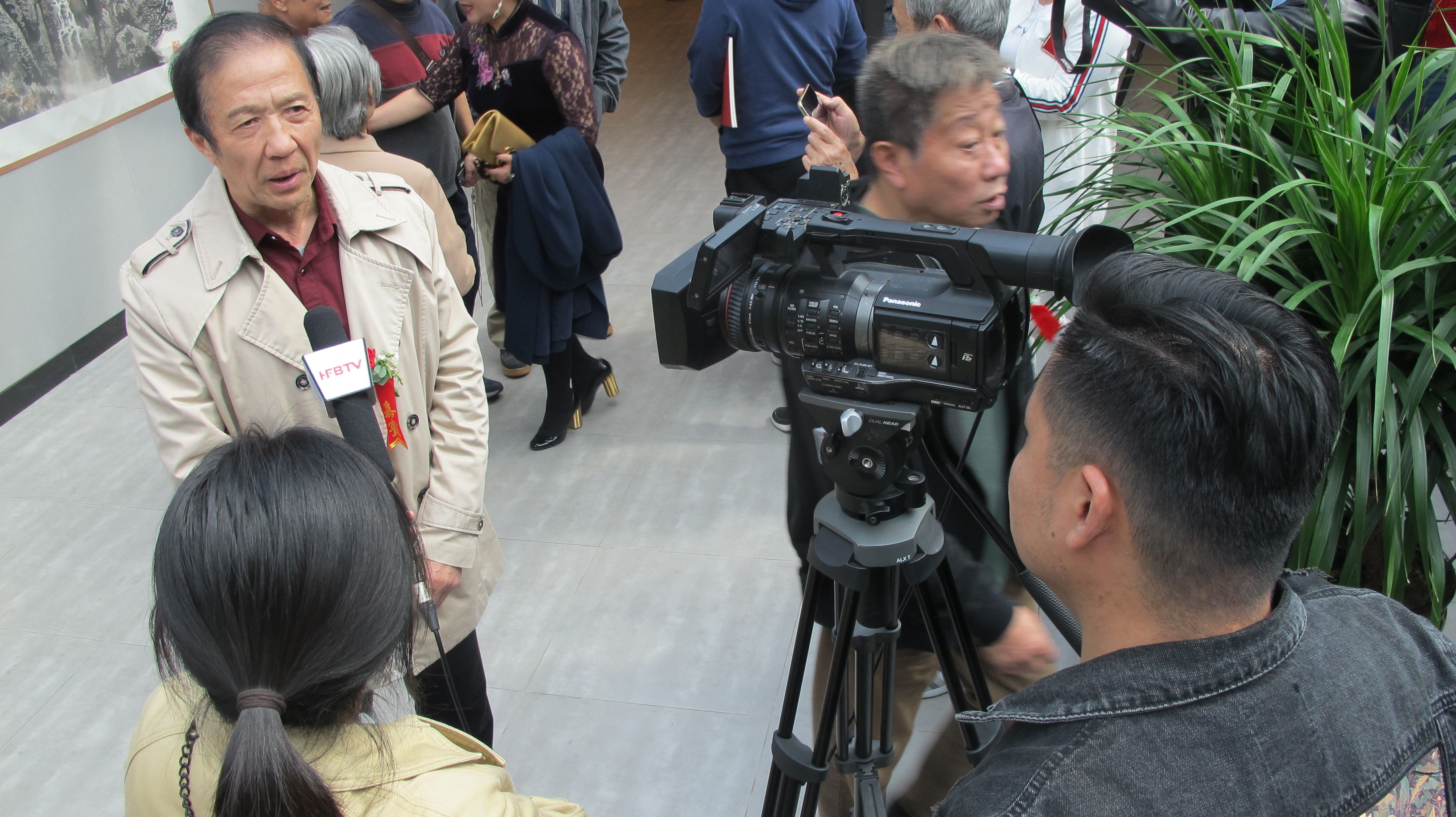 远看山有色近听水无声古诗,远看山有色近听水无声谜语