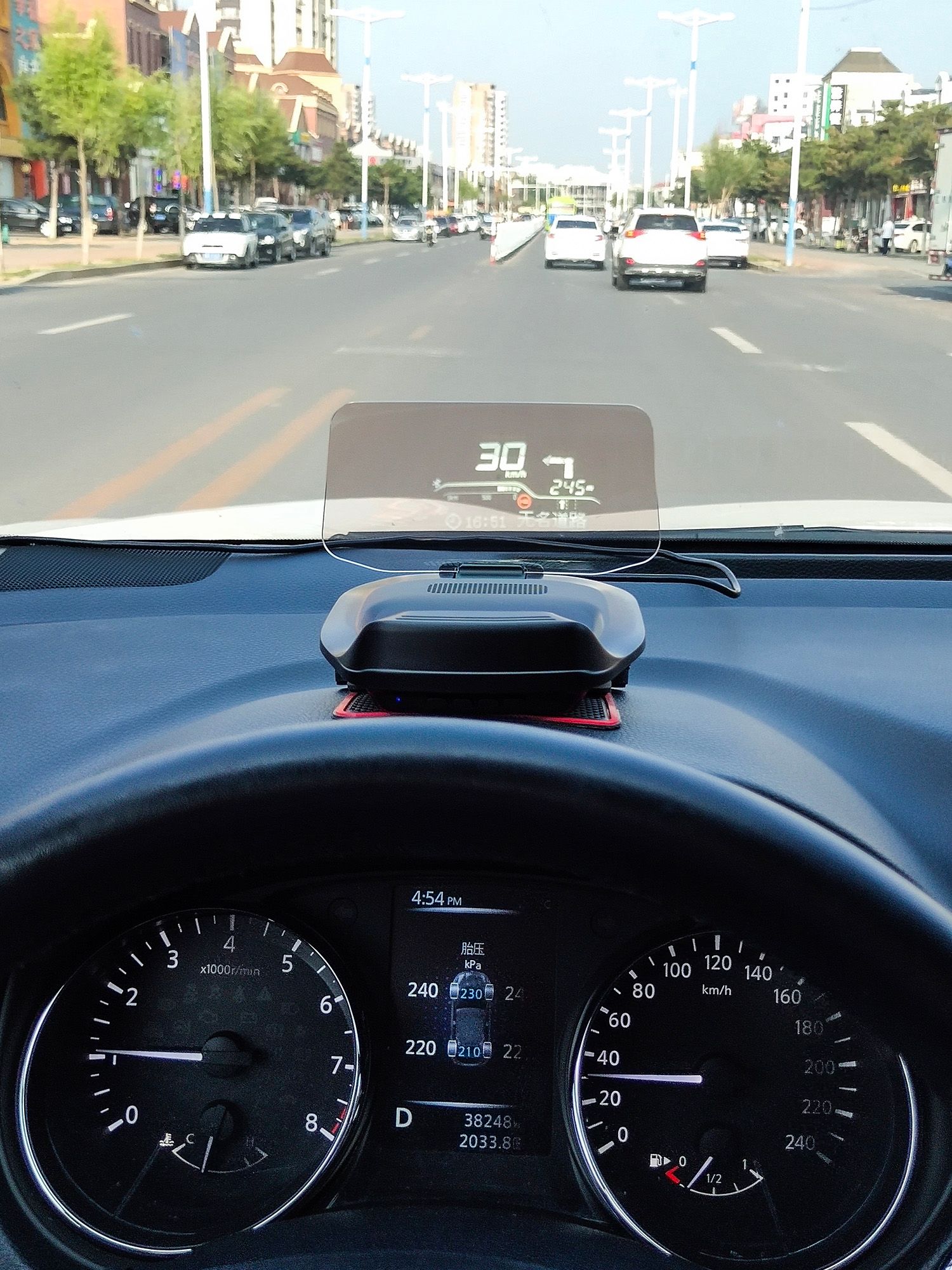 和小米有品合作后车萝卜HUD成百元车宠?深度体验后告诉你答案