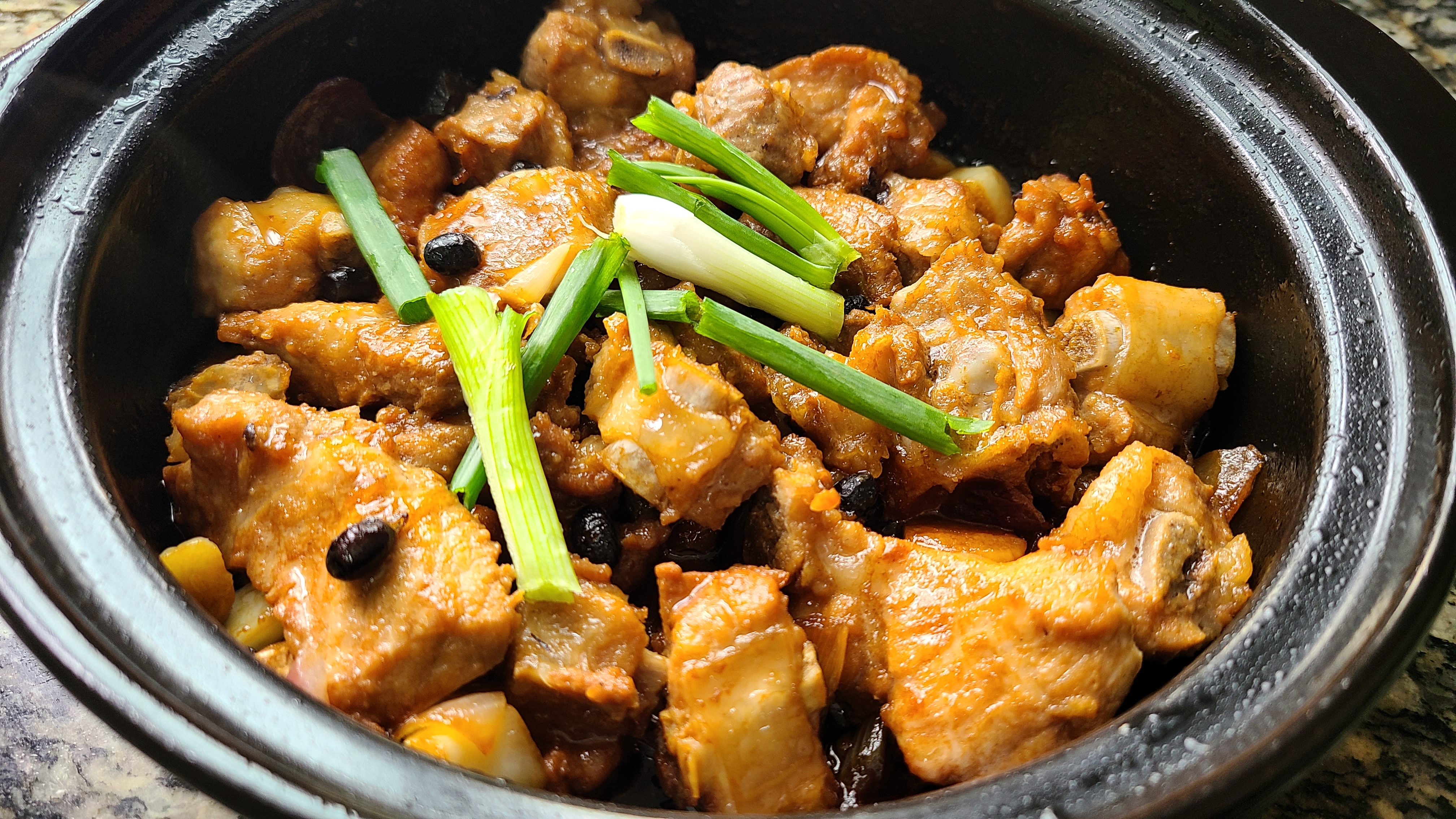 排骨广东人的做法,广东人焖猪排骨最正宗做法