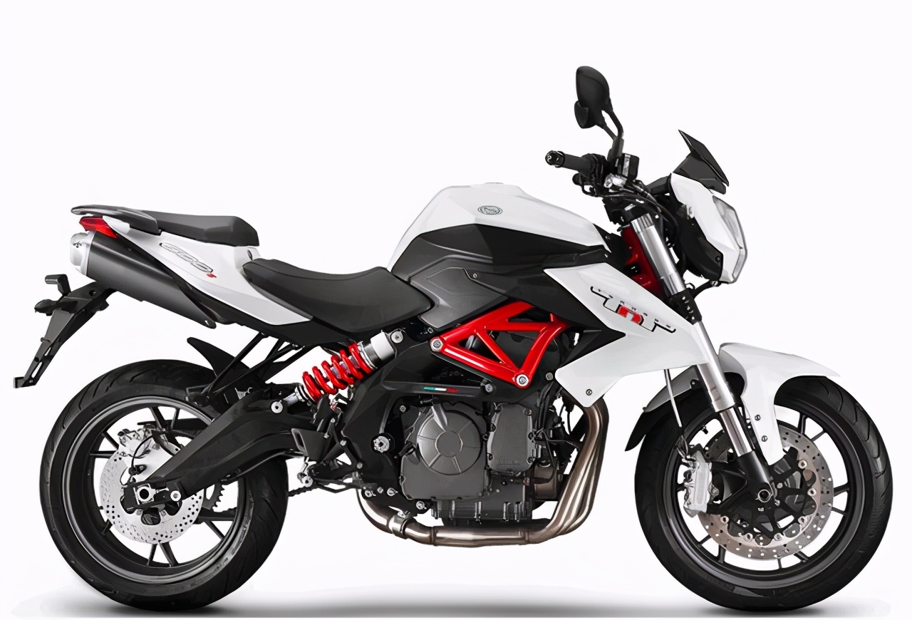 黄龙600刚上市价格,黄龙600用10-50还是10-40的机油