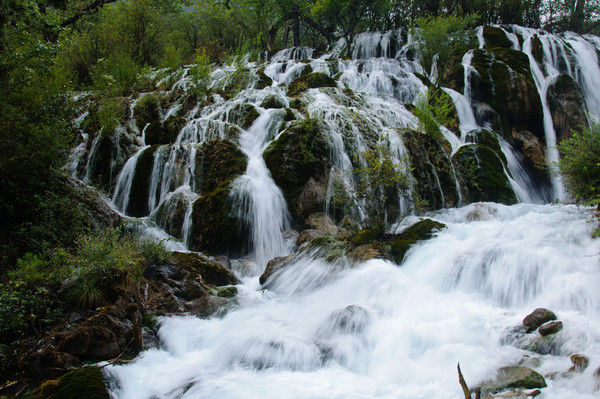 成都九寨沟几月份去好,九寨沟和稻城几月份去